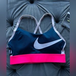 NWT NIKE INDY STRAPPY BRA